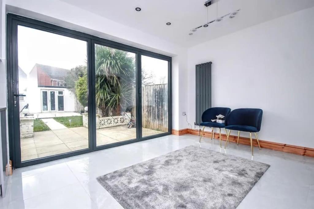 Beautiful Bright Three Bedroom House In Brighton And Hove With Free Parking Bagian luar foto