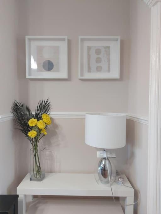 Beautiful Bright Three Bedroom House In Brighton And Hove With Free Parking Bagian luar foto